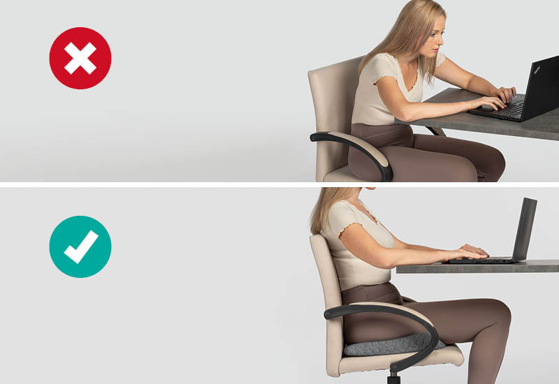 Az ergonomikus párna segít fenntartani a test helyes tartását.